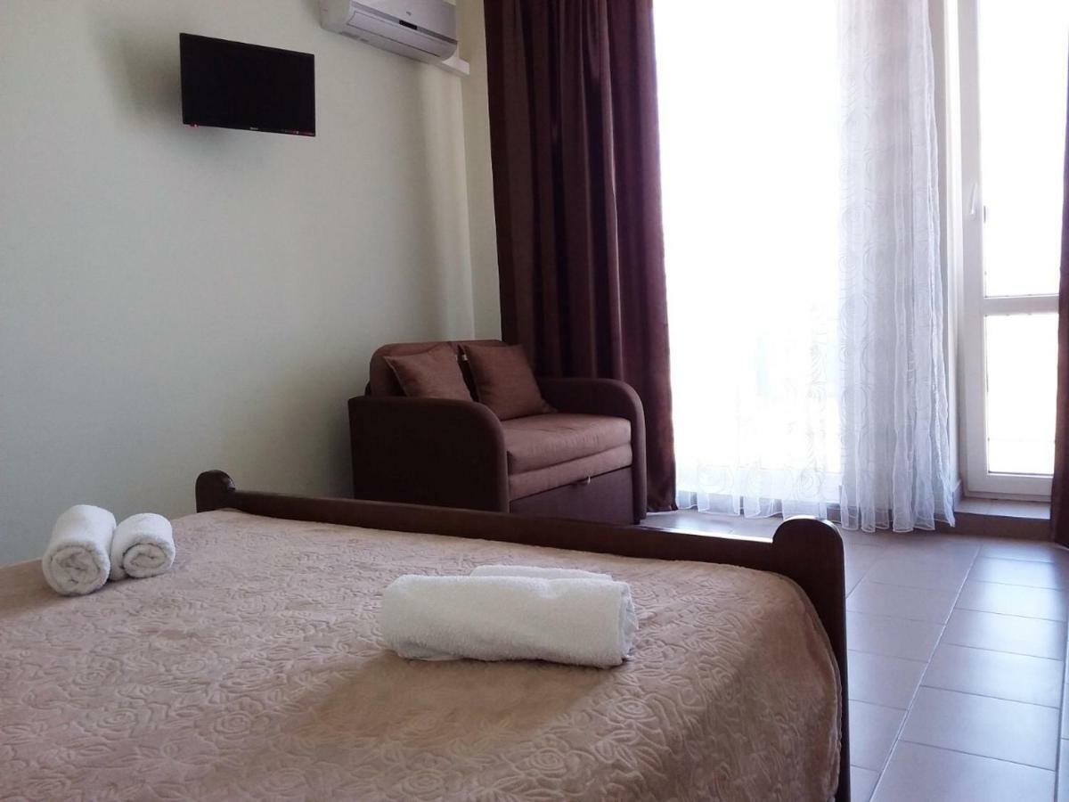 Hotel Golden Beach Zatoka Extérieur photo