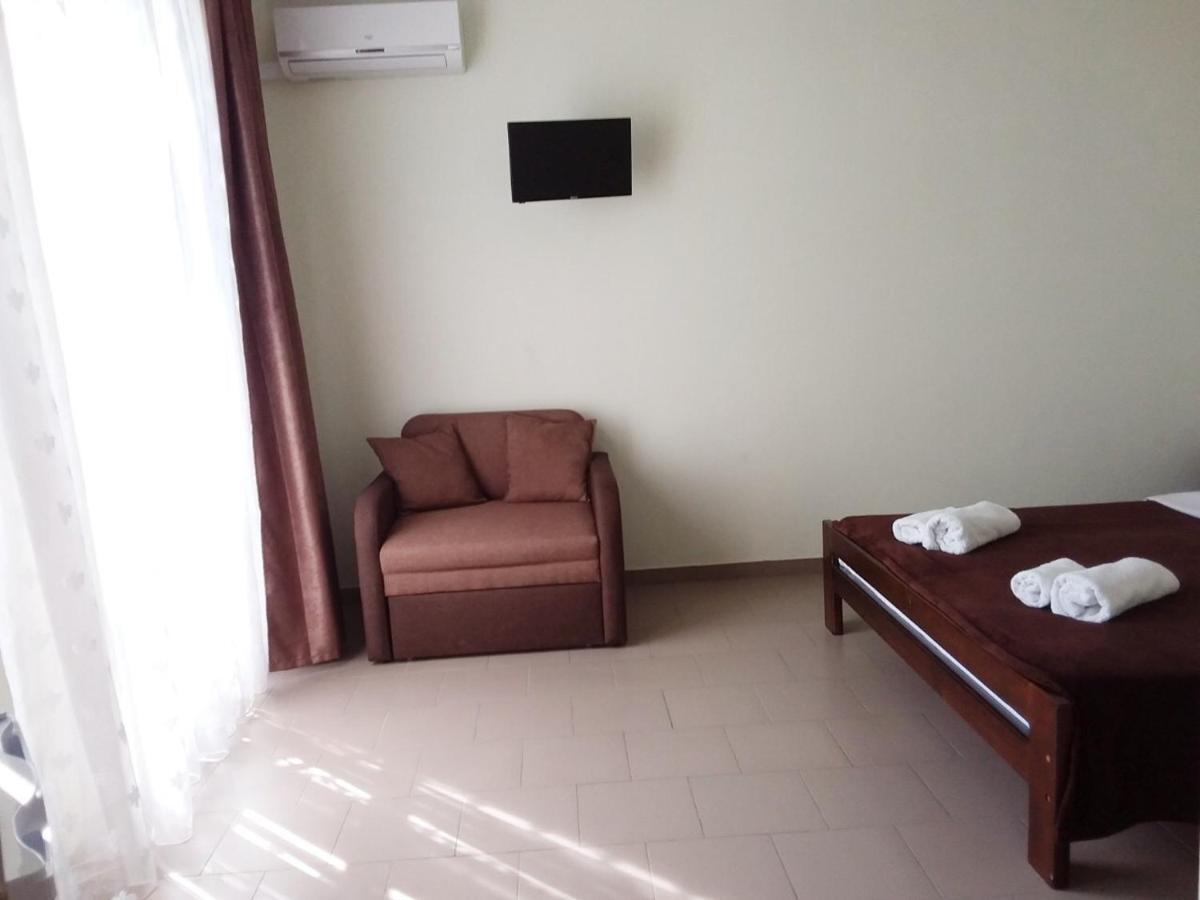 Hotel Golden Beach Zatoka Extérieur photo